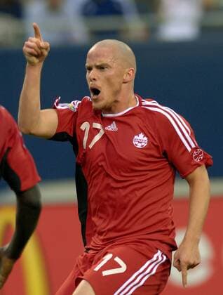 Iain Hume (Kanada) - Torjubel - (CHI2007062109) Fußball Länderspiel Herren CONCACAF Gold Cup 2007, Goldcup, Nationalteam, Nationaltrikot, Halbfinale Einzelbild Chicago Begeisterung, Freude, Fußball Länderspiel Herren CONCACAF Gold Cup 2007, Goldcup, Nationalteam, Nationaltrikot, Halbfinale Einzelbild Chicago Begeisterung, Freude,