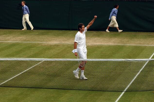 Thomas Haas (Deutschland) bedankt sich bei den Anhängern -  Tennis Herren All England Championships 2007, Grand Slam, ATP Tour, Rasen, Rasenplatz, Rasentennis, Rasenturnier Totale Wimbledon London Tennis Herren All England Championships 2007, Grand Slam, ATP Tour, Rasen, Rasenplatz, Rasentennis, Rasenturnier Totale Wimbledon London