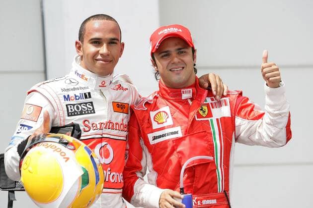 Felipe Massa (Brasilien Ferrari, re.) und Lewis Hamilton (England McLaren Mercedes) freuen sich über Startplatz 1 und 2 beim GP von Frankreich 2007 -  Motorsport Grand Prix Herren Großer Preis von Frankreich 2007, Formel 1 Weltmeisterschaft, F1, F, GP, WM, Qualifying Gruppe Magny Cours Freude, Kameradschaft, Motorsport Grand Prix Herren Großer Preis von Frankreich 2007, Formel 1 Weltmeisterschaft, F1, F, GP, WM, Qualifying Gruppe Magny Cours Freude, Kameradschaft,