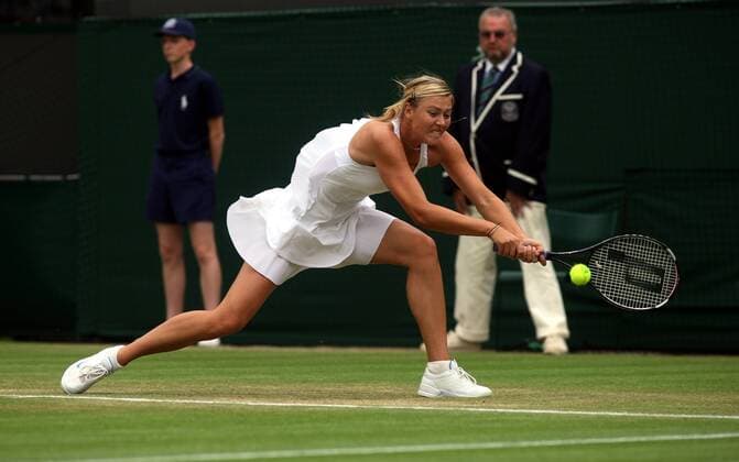 Maria Sharapova (Rußland) - beidhändige Rückhand Tennis Damen All England Championships 2007, Grand Slam, WTA Tour Einzelbild Wimbledon London Dynamik, Tennis Damen All England Championships 2007, Grand Slam, WTA Tour Einzelbild Wimbledon London Dynamik,