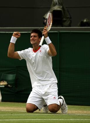 Novak Djokovic (Serbien) jubelt Tennis Herren All England Championships 2007, ATP Tour, Grand Slam Einzelbild Wimbledon London Freude, Begeisterung, Tennis Herren All England Championships 2007, ATP Tour, Grand Slam Einzelbild Wimbledon London Freude, Begeisterung,