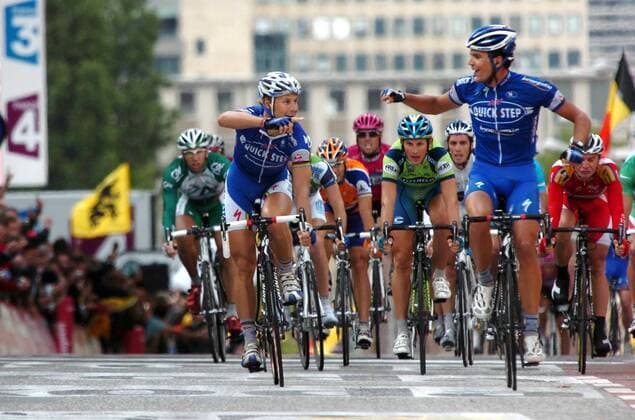 Gert Steegmans (re.) gewinnt die 2. Etappe der Tour de France 2007 vor Tom Boonen (beide Belgien Quick Step Innergetic) - Radsport Herren Tour de France 2007, ProTour, Straßenradsport, Straße, Rad Gruppe 2. Etappe: Dünkirchen - Gent Freude, Radsport Herren Tour de France 2007, ProTour, Straßenradsport, Straße, Rad Gruppe 2. Etappe: Dünkirchen - Gent Freude,