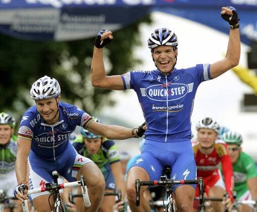 Gert Steegmans (re.) gewinnt die 2. Etappe der Tour de France 2007 vor Tom Boonen (beide Belgien Quick Step Innergetic) Radsport Herren Tour de France 2007, ProTour, Straßenradsport, Straße, Rad Gruppe 2. Etappe: Dünkirchen - Gent Freude, Radsport Herren Tour de France 2007, ProTour, Straßenradsport, Straße, Rad Gruppe 2. Etappe: Dünkirchen - Gent Freude,