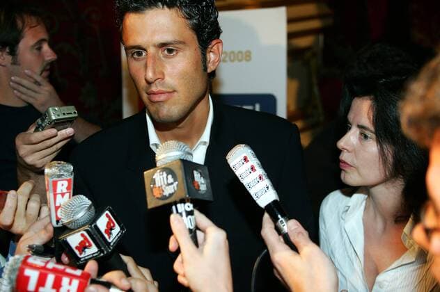 Neuzugang Fabio Grosso (Lyon) gibt während der erste Interviews -  (pan21126) Fußball Herren Ligue 1 2007 2008, 1. Französische Liga, Olympique Lyonnais, OL, Vdig Gruppe Lyon Fußball Herren Ligue 1 2007 2008, 1. Französische Liga, Olympique Lyonnais, OL, Vdig Gruppe Lyon  