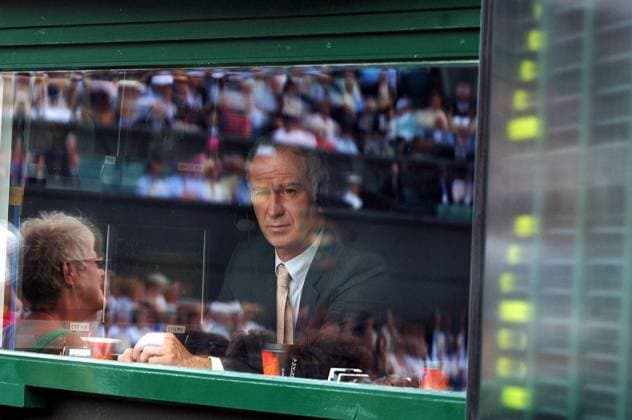 Kommentator John McEnroe (USA) in der Kommentatorenbox -  Tennis Herren All England Championship 2007, Grand Slam, Einzelbild Wimbledon London Tennis Herren All England Championship 2007, Grand Slam, Einzelbild Wimbledon London