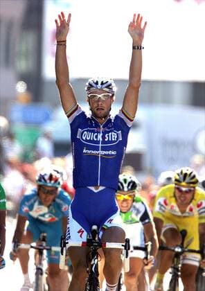 Tom Boonen (Belgien Quick Step Innergetic) gewinnt die 6. Etappe der Tour de France 2007 Radsport Herren Tour de France 2007, ProTour, Straßenradsport, Straße, Rad Einzelbild 6. Etappe: Semur en Auxois - Bourg en Bresse Radsport Herren Tour de France 2007, ProTour, Straßenradsport, Straße, Rad Einzelbild 6. Etappe: Semur en Auxois - Bourg en Bresse