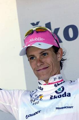 Linus Gerdemann (Deutschland T Mobile) im weißen Trikot für den besten Jungprofi bei der Tour de France 2007 - Radsport Herren Tour de France 2007, ProTour, Straßenradsport, Straße, Rad Porträt 8. Etappe: Le Grand Bornand - Tignes Freude, Radsport Herren Tour de France 2007, ProTour, Straßenradsport, Straße, Rad Porträt 8. Etappe: Le Grand Bornand - Tignes Freude,
