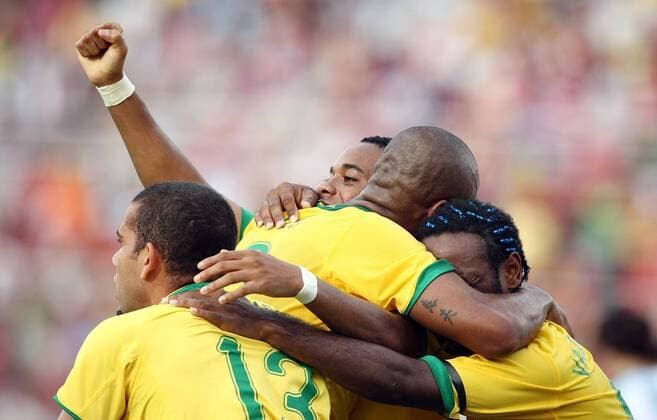 Torjubel Brasilien, v.li. Daniel Alves, Robinho, Gilberto und Vagner Love Fußball Länderspiel Herren Copa America 2007, Südamerika, Südamerikameisterschaft, Amerika Meisterschaft, Finale, Endspiel Gruppe Maracaibo Freude, Fußball Länderspiel Herren Copa America 2007, Südamerika, Südamerikameisterschaft, Amerika Meisterschaft, Finale, Endspiel Gruppe Maracaibo Freude,