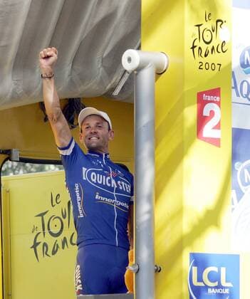 Cedric Vasseur (Frankreich Quick Step Innergetic) - Etappensieger der 10. Etappe der Tour de France 2007 Radsport Herren Tour de France 2007, ProTour, Straßenradsport, Straße, Rad Einzelbild 10. Etappe: Tallard - Marseille Freude, Radsport Herren Tour de France 2007, ProTour, Straßenradsport, Straße, Rad Einzelbild 10. Etappe: Tallard - Marseille Freude,