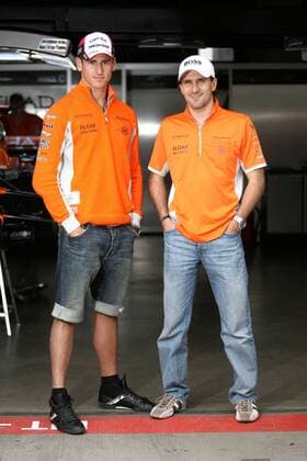 Adrian Sutil (li.) und Markus Winkelhock (beide Deutschland Spyker) -  Motorsport Herren Großer Preis von Europa 2007, Formel 1 WM, F1, F, GP Gruppe Nürburgring Nürburg Motorsport Herren Großer Preis von Europa 2007, Formel 1 WM, F1, F, GP Gruppe Nürburgring Nürburg