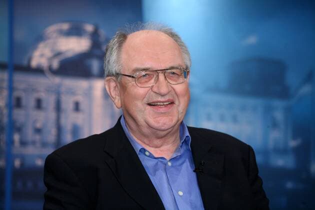 Dopingexperte Prof. Dr. Werner Franke (Deutschland) Radsport Herren Maybrit Illner 2007, Sendung Fernsehsendung Talksendung Talkshow Talk Show Fernsehen Medien TV Porträt o0 Gast, Gäste, Studiogast, Studiogäste, Berlin Radsport Herren Maybrit Illner 2007, Sendung Fernsehsendung Talksendung Talkshow Talk Show Fernsehen Medien TV Porträt o0 Gast, Gäste, Studiogast, Studiogäste, Berlin