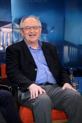Dopingexperte Prof. Dr. Werner Franke (Deutschland) äußert sich bei Maybrit Illner zum Thema Doping im Radsport Radsport Herren Maybrit Illner 2007, Sendung Fernsehsendung Talksendung Talkshow Talk Show Fernsehen Medien TV Einzelbild o0 Gast, Gäste, Studiogast, Studiogäste, Berlin Radsport Herren Maybrit Illner 2007, Sendung Fernsehsendung Talksendung Talkshow Talk Show Fernsehen Medien TV Einzelbild o0 Gast, Gäste, Studiogast, Studiogäste, Berlin