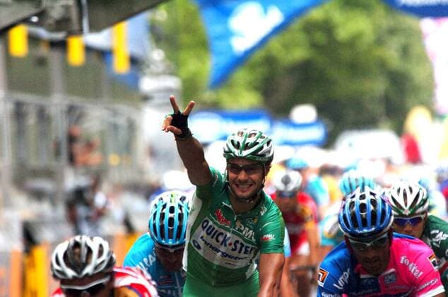 Tom Boonen (Belgien Quick Step Innergetic) gewinnt die 12. Etappe der Tour de France 2007 - Radsport Herren Tour de France 2007, ProTour, Straßenradsport, Straße, Rad, Gruppe 12. Etappe: Montpellier - Castres Glück, Freude, Radsport Herren Tour de France 2007, ProTour, Straßenradsport, Straße, Rad, Gruppe 12. Etappe: Montpellier - Castres Glück, Freude,