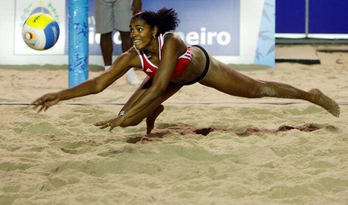 Dalixia Fernandez Grasset (Kuba) -  Beachvolleyball Damen PanAmerican Games 2007 Pan American Panamerikanische Spiele America Am Amerika, Beach, Einzelbild Rio de Janeiro Dynamik, Beachvolleyball Damen PanAmerican Games 2007 Pan American Panamerikanische Spiele America Am Amerika, Beach, Einzelbild Rio de Janeiro Dynamik,