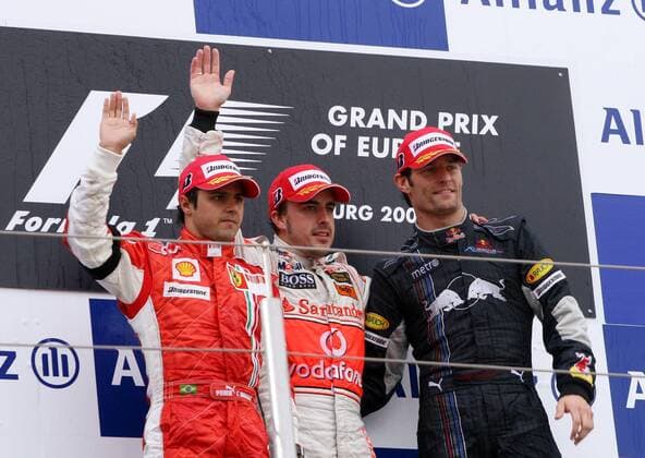 Siegerehrung GP von Europa 2007, v.li.: Felipe Massa (Brasilien Ferrari), Sieger Fernando Alonso (Spanien McLaren Mercedes) und Mark Webber (Australien Red Bull) Motorsport Grand Prix Herren Großer Preis von Europa 2007, Formel 1 Weltmeisterschaft, F1, F, GP, WM Gruppe Nürburgring Nürburg Motorsport Grand Prix Herren Großer Preis von Europa 2007, Formel 1 Weltmeisterschaft, F1, F, GP, WM Gruppe Nürburgring Nürburg