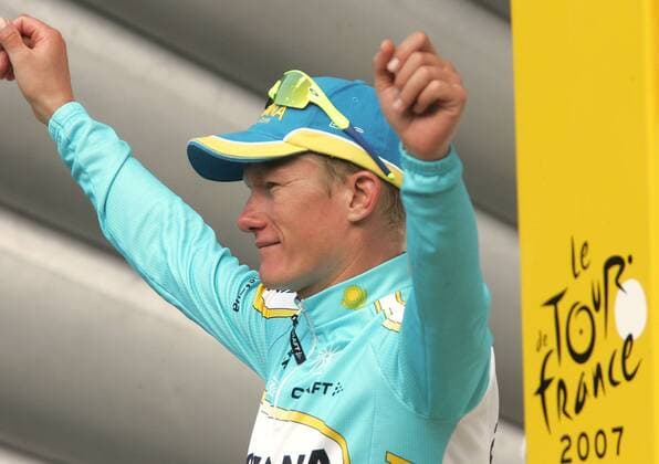 Alexandre Vinokourov (Kasachstan Astana) gewinnt die 15. Etappe der Tour de France 2007 von Foix nach Loudenvielle le Louron Radsport Herren Tour de France 2007, ProTour, Straßenradsport, Straße, Rad Einzelbild 15. Etappe: Foix - Loudenvielle le Louron Freude, Radsport Herren Tour de France 2007, ProTour, Straßenradsport, Straße, Rad Einzelbild 15. Etappe: Foix - Loudenvielle le Louron Freude,