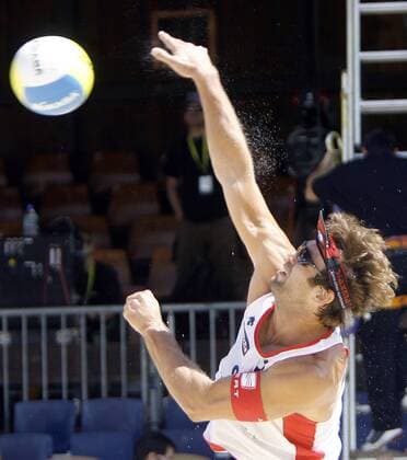 Marcel Gscheidle (Schweiz) Beachvolleyball WM Herren Beach WM 2007 Einzelbild Gstaad Dynamik, Beachvolleyball WM Herren Beach WM 2007 Einzelbild Gstaad Dynamik,