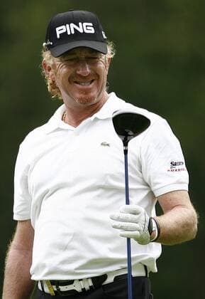 Miguel Angel Jimenez (Spanien) scheint mit seiner Ausrüstung nicht ganz zufrieden Golf Herren The Deutsche Bank Players Championship of Europe 2007, European PGA Tour, Player s Einzelbild Gut Kaden Hamburg Alveslohe Enttäuschung, Skepsis, Verzweiflung, Golf Herren The Deutsche Bank Players Championship of Europe 2007, European PGA Tour, Player s Einzelbild Gut Kaden Hamburg Alveslohe Enttäuschung, Skepsis, Verzweiflung,