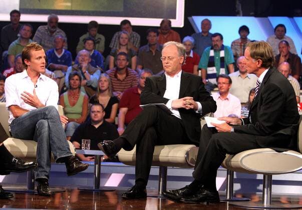 Gesprächsrunde im aktuellen Sportstudio, v. re.: ZDF Moderator Wolf Dieter Poschmann, BDR Präsident Rudolf Scharping, Jörg Jaksche (alle Deutschland) Radsport Herren Das aktuelle Sportstudio 2007, Sendung, Fernsehsendung, Sportsendung, ZDF Gruppe Mainz Radsport Herren Das aktuelle Sportstudio 2007, Sendung, Fernsehsendung, Sportsendung, ZDF Gruppe Mainz