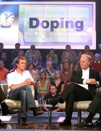 BDR Präsident Rudolf Scharping (re.) und Jörg Jaksche (beide Deutschland) reden als Gäste im aktuellen Sportstudio über das Thema Doping Radsport Herren Das aktuelle Sportstudio 2007, Sendung, Fernsehsendung, Sportsendung, ZDF Gruppe Mainz Radsport Herren Das aktuelle Sportstudio 2007, Sendung, Fernsehsendung, Sportsendung, ZDF Gruppe Mainz