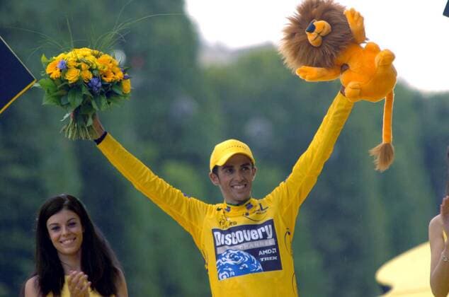 Alberto Contador (Spanien Discovery Channel) - Gesamtsieger der Tour de France 2007 - Radsport Herren Tour de France 2007, ProTour, Straßenradsport, Straße, Rad, Gruppe 20.Etappe: Marcoussis - Paris Freude, Radsport Herren Tour de France 2007, ProTour, Straßenradsport, Straße, Rad, Gruppe 20.Etappe: Marcoussis - Paris Freude,