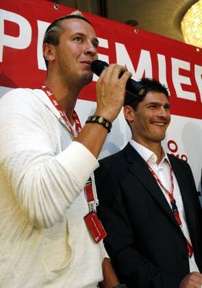 Pascal Hens (li.) und Torwart Henning Fritz (beide Deutschland) gut gelaunt anlässlich der Premiere des Handball WM Dokumentarfilms Projekt Gold Handball Herren Filmpremiere Projekt Gold 2007, Filmpremieren, Premiere, Nationalteam Gruppe Dresden Freude, Handball Herren Filmpremiere Projekt Gold 2007, Filmpremieren, Premiere, Nationalteam Gruppe Dresden Freude,
