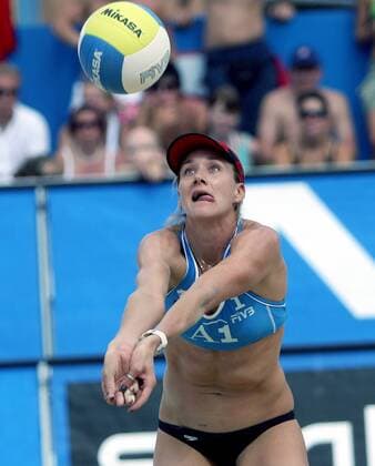Kerri Walsh (USA) konzentriert Beachvolleyball Damen Beach World Tour 2007, Grand Slam, WorldTour Einzelbild Klagenfurt Konzentration, Beachvolleyball Damen Beach World Tour 2007, Grand Slam, WorldTour Einzelbild Klagenfurt Konzentration,