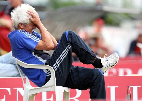 Trainer Werner Lorant (Haching) verzweifelt Fußball Herren Regionalliga Süd 2007 2008, 3. Liga, SpVgg Unterhaching Einzelbild Unterhaching Enttäuschung, Wut, Fußball Herren Regionalliga Süd 2007 2008, 3. Liga, SpVgg Unterhaching Einzelbild Unterhaching Enttäuschung, Wut,