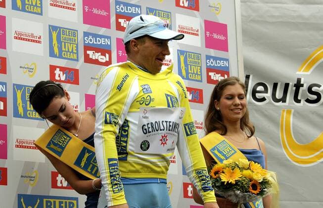 Robert Förster (Deutschland Gerolsteiner) gewinnt die 1. Etappe der Deutschland Tour 2007 und schlüpft ins gelbe Trikot Radsport Herren Deutschland Tour 2007, Deutschlandtour, ProTour, Straßenradsport, Straße, Rad, Gruppe 1. Etappe: Saarbrücken - Saarbrücken Radsport Herren Deutschland Tour 2007, Deutschlandtour, ProTour, Straßenradsport, Straße, Rad, Gruppe 1. Etappe: Saarbrücken - Saarbrücken