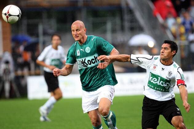 Carsten Jancker (Mattersburg, li.) gegen Carlos Chaile (Austria Kärnten) Fußball Herren TmobileBundesliga 2007 2008, 1. Österreichische Liga, SK Austria Kärnten - SV Mattersburg 1:1 Gruppe Klagenfurt Dynamik, Fußball Herren TmobileBundesliga 2007 2008, 1. Österreichische Liga, SK Austria Kärnten - SV Mattersburg 1:1 Gruppe Klagenfurt Dynamik,