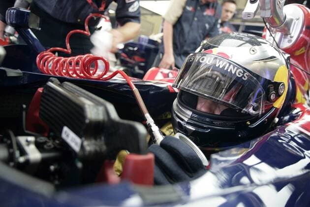 Sebastian Vettel (Deutschland Toro Rosso) im Cockpit seines Boliden Motorsport Grand Prix Herren Großer Preis der Türkei 2007, Formel 1 Weltmeisterschaft, F1, F, GP, WM Einzelbild Istanbul Motorsport Grand Prix Herren Großer Preis der Türkei 2007, Formel 1 Weltmeisterschaft, F1, F, GP, WM Einzelbild Istanbul