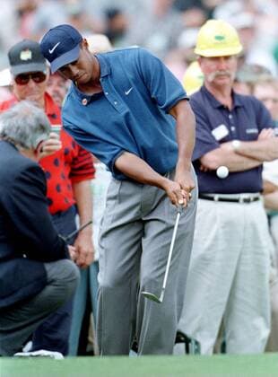 Eldrick Tiger Woods (USA) -  (AUG97041102) Golf Herren Masters Tournament 1997, PGA Tour, Gruppe Augusta Golf Herren Masters Tournament 1997, PGA Tour, Gruppe Augusta