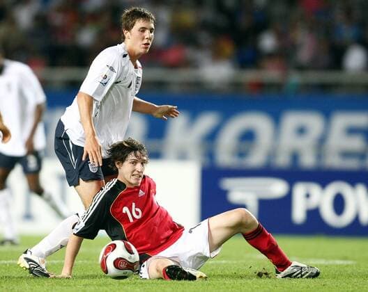 Sebastian Rudy (Deutschland U17, re.) gegen Daniel Gosling (England U17) Fußball WM Herren U17 WM 2007, U 17, Junioren, Nationalmannschaft, Nationaltrikot Gruppe Goyang Dynamik, Kampf, Fußball WM Herren U17 WM 2007, U 17, Junioren, Nationalmannschaft, Nationaltrikot Gruppe Goyang Dynamik, Kampf,