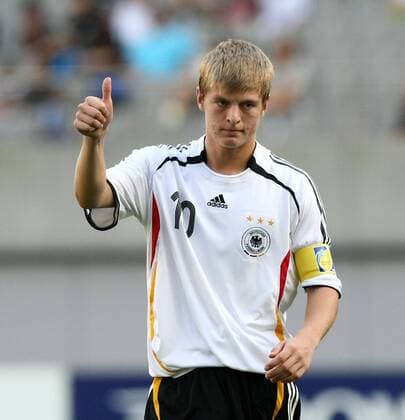 Segeln, GP F50 vor New York Toni Kroos (Deutschland U17) - Thumbs up! Fußball WM Herren U17 WM 2007, U 17, Spiel um Platz Drei, Länderspiel, Nationalmannschaft, Nationaltrikot Einzelbild Junioren Seoul Fußball WM Herren U17 WM 2007, U 17, Spiel um Platz Drei, Länderspiel, Nationalmannschaft, Nationaltrikot Einzelbild Junioren Seoul