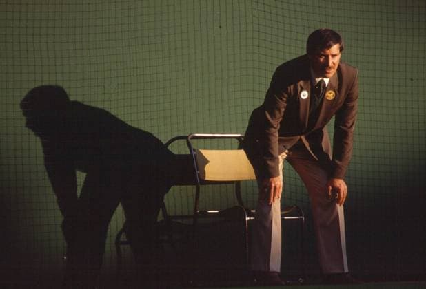 Linienrichter bei den All England Championships konzentriert Tennis Herren All England Championships 1999, Grand Slam, ATP Tour, WTA Einzelbild Wimbledon, Aufnahmedatum geschätzt, London Konzentration, Tennis Herren All England Championships 1999, Grand Slam, ATP Tour, WTA Einzelbild Wimbledon, Aufnahmedatum geschätzt, London Konzentration,