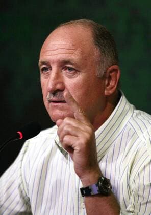 Nationaltrainer Luiz Felipe Scolari (Portugal) äußert sich während einer Pressekonferenz -  Fußball Herren Nationalteam 2007, Pressekonferenz, Pressetermin Einzelbild Lissabon Fußball Herren Nationalteam 2007, Pressekonferenz, Pressetermin Einzelbild Lissabon