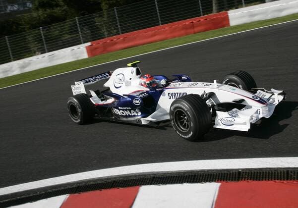Robert Kubica (Polen BMW Sauber) in seinem Boliden Motorsport Grand Prix Herren Großer Preis von Belgien 2007, Formel 1 Weltmeisterschaft, F1, F, GP, WM, Freies Training Einzelbild Spa-Francorchamps Motorsport Grand Prix Herren Großer Preis von Belgien 2007, Formel 1 Weltmeisterschaft, F1, F, GP, WM, Freies Training Einzelbild Spa-Francorchamps