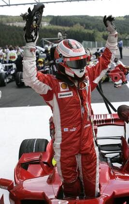 Kimi Räikkönen (Finnland Ferrari) gewinnt die Pole Position beim GP von Belgien 2007 Motorsport Grand Prix Herren Großer Preis von Belgien 2007, Formel 1 Weltmeisterschaft, F1, F, GP, WM, Qualifying Einzelbild Spa Francorchamps Freude, Motorsport Grand Prix Herren Großer Preis von Belgien 2007, Formel 1 Weltmeisterschaft, F1, F, GP, WM, Qualifying Einzelbild Spa Francorchamps Freude,