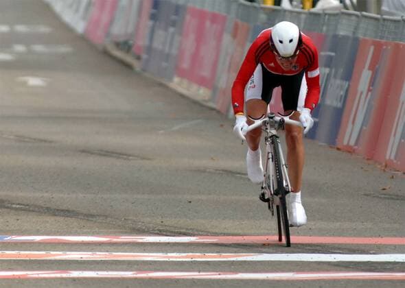 Hanka Kupfernagel (Deutschland) auf der Zielgeraden Radsport WM Damen WM 2007, Straßenradsport, Straße, Rad, Nationaltrikot, Zeitfahren Einzelbild Stuttgart Dynamik, Anstrengung, Radsport WM Damen WM 2007, Straßenradsport, Straße, Rad, Nationaltrikot, Zeitfahren Einzelbild Stuttgart Dynamik, Anstrengung,