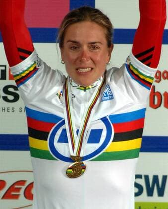 Hanka Kupfernagel (Deutschland) gewinnt die Weltmeisterschaft im Einzelzeitfahren 2007 Radsport WM Damen WM 2007, Straßenradsport, Straße, Rad, Zeitfahren, Einzelzeitfahren, Nationaltrikot Einzelbild Stuttgart Glück, Freude, Begeisterung, Radsport WM Damen WM 2007, Straßenradsport, Straße, Rad, Zeitfahren, Einzelzeitfahren, Nationaltrikot Einzelbild Stuttgart Glück, Freude, Begeisterung,