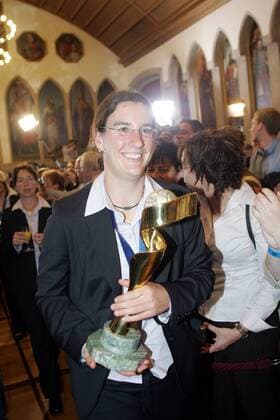 Birgit Prinz (Deutschland) wird im Frankfurter Rathaus empfangen Fußball WM Damen Empfang Weltmeister 2007, Frauen, Frauenfußball, Nationalmannschaft, Feier, feiern, Weltmeisterfeier Einzelbild Frankfurter Römer, Rathaus Frankfurt M. Fußball WM Damen Empfang Weltmeister 2007, Frauen, Frauenfußball, Nationalmannschaft, Feier, feiern, Weltmeisterfeier Einzelbild Frankfurter Römer, Rathaus Frankfurt M.