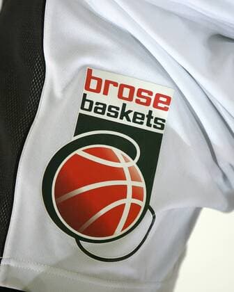 Das Logo der Brose Baskets Bamberg auf der Hose eines Akteurs Basketball 1. BL Herren Champions Cup 2007, Saison 2008, Championscup, Brose Baskets Bamberg Einzelbild Bamberg Basketball 1. BL Herren Champions Cup 2007, Saison 2008, Championscup, Brose Baskets Bamberg Einzelbild Bamberg