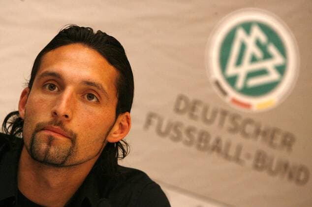 Kevin Kuranyi (Deutschland) nachdenklich Fußball Herren Nationalteam 2007, Pressekonferenz, Pressetermin Porträt Dublin Nachdenklichkeit, Fußball Herren Nationalteam 2007, Pressekonferenz, Pressetermin Porträt Dublin Nachdenklichkeit,