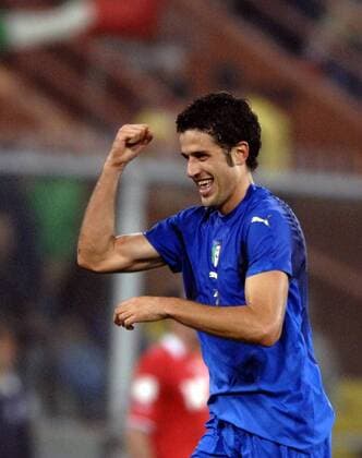 Fabio Grosso (Italien) jubelt -  Fußball Länderspiel Herren EM Qualifikation 2007, Nationalteam, Nationaltrikot Einzelbild Genua Begeisterung, Freude, Fußball Länderspiel Herren EM Qualifikation 2007, Nationalteam, Nationaltrikot Einzelbild Genua Begeisterung, Freude,