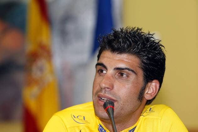 Oscar Pereiro Sio (Spanien Caisse d Epargne) - Gesamtsieger der Tour de France 2006 auf der Pressekonferenz nach der nachträglichen Vergabe des gelben Trikots - - NOxONLINExUSE Radsport Herren Tour de France 2006, Straßenradsport 2007, Straße, Rad, ProTour, Pressekonferenz, Pressetermin Einzelbild Madrid Freude, Radsport Herren Tour de France 2006, Straßenradsport 2007, Straße, Rad, ProTour, Pressekonferenz, Pressetermin Einzelbild Madrid Freude,