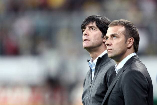 Bundestrainer Joachim Löw (li.) und Co Trainer Hans Dieter Flick (beide Deutschland) nachdenklich Fußball Länderspiel Herren EM Qualifikation 2007, Nationalteam, Gruppe München Nachdenklichkeit, Fußball Länderspiel Herren EM Qualifikation 2007, Nationalteam, Gruppe München Nachdenklichkeit,