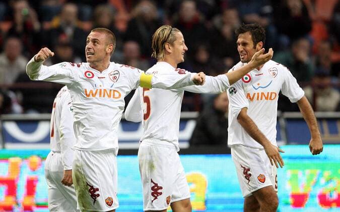 Torjubel AS Rom v.li.: Daniele de Rossi, Philippe Mexes und Mirko Vucinic -  Fußball Herren Serie A 2007 2008, 1. Italienische Liga, AS Rom o0 Roma Gruppe Mailand Freude, Fußball Herren Serie A 2007 2008, 1. Italienische Liga, AS Rom o0 Roma Gruppe Mailand Freude,