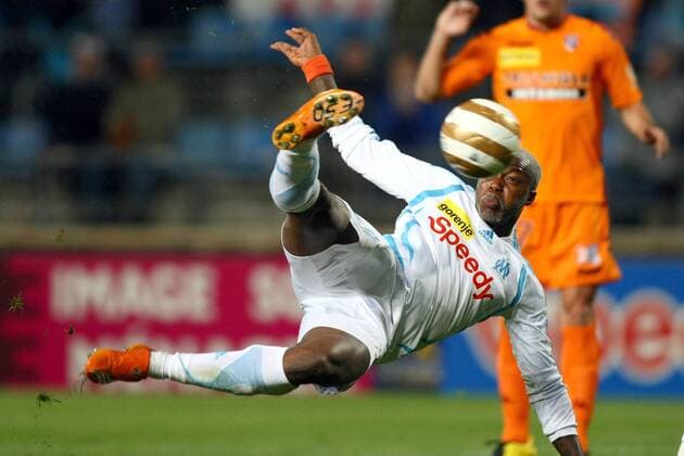 Djibril Cisse (Marseille) - Seitfallzieher -  (pan22964) Fußball Herren Coupe de la Ligue 2007 2008, 1. Französische Liga, Französischer Ligapokal, Pokal, Pokalspiel Einzelbild Marseille Dynamik, Fußball Herren Coupe de la Ligue 2007 2008, 1. Französische Liga, Französischer Ligapokal, Pokal, Pokalspiel Einzelbild Marseille Dynamik, 