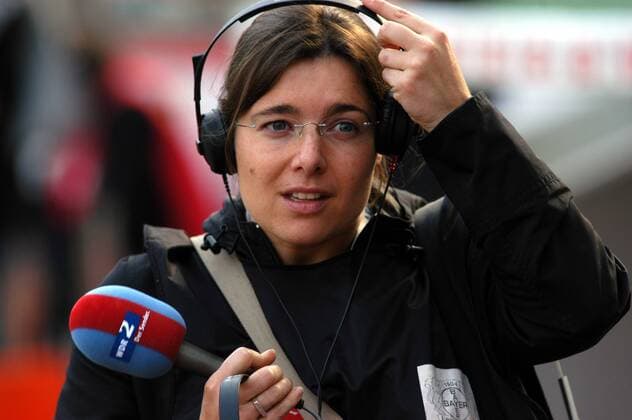 WDR 2 Reporterin Anne van Eickels (Deutschland) Fußball 1. BL Herren Saison 2007 2008, Porträt Leverkusen Fußball 1. BL Herren Saison 2007 2008, Porträt Leverkusen