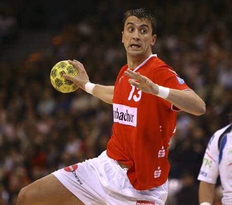 Momir Ilic (Gummersbach) am Ball Handball 1. BL Herren Saison 2007 2008, VfL Gummersbach Einzelbild Hamburg Dynamik, Handball 1. BL Herren Saison 2007 2008, VfL Gummersbach Einzelbild Hamburg Dynamik,